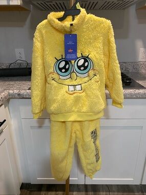 SpongeBob Squarepants Plush Yellow Kids Matching Set size 5 NWT